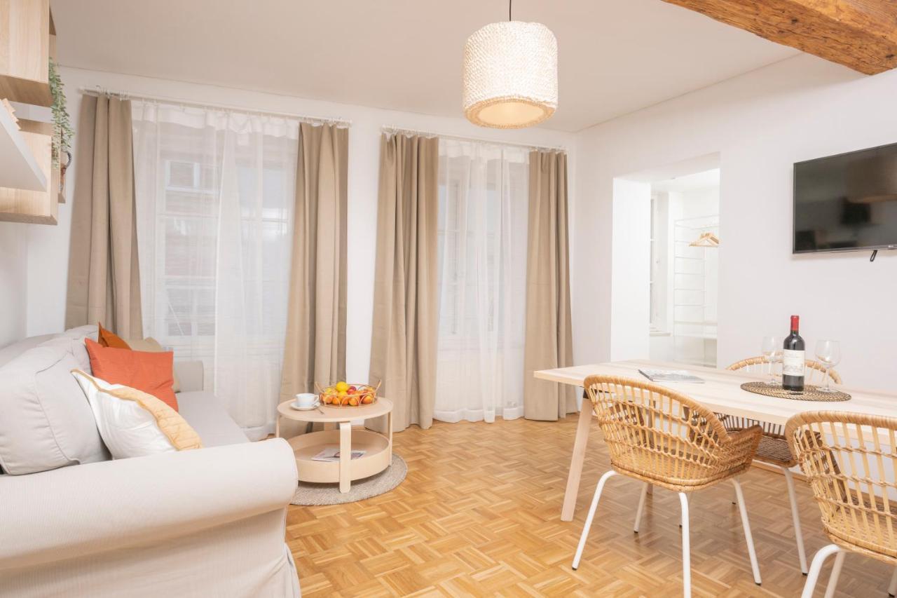 Zum Grazer Uhrturm Apartamento Exterior foto