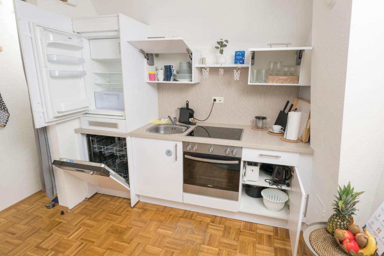 Zum Grazer Uhrturm Apartamento Exterior foto
