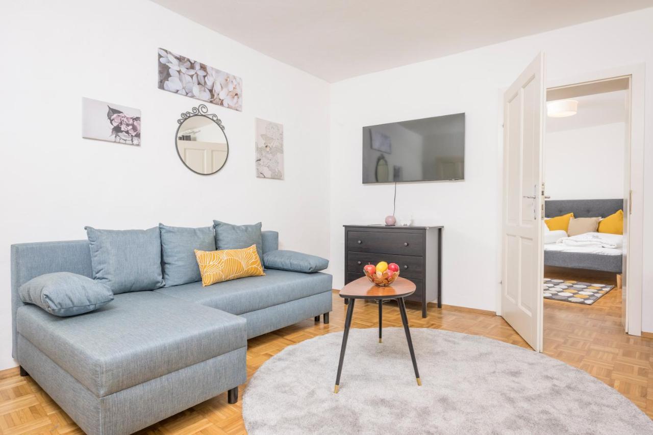 Zum Grazer Uhrturm Apartamento Exterior foto