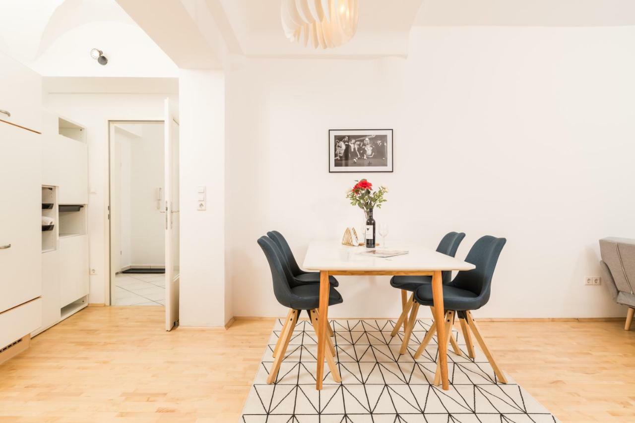 Zum Grazer Uhrturm Apartamento Exterior foto