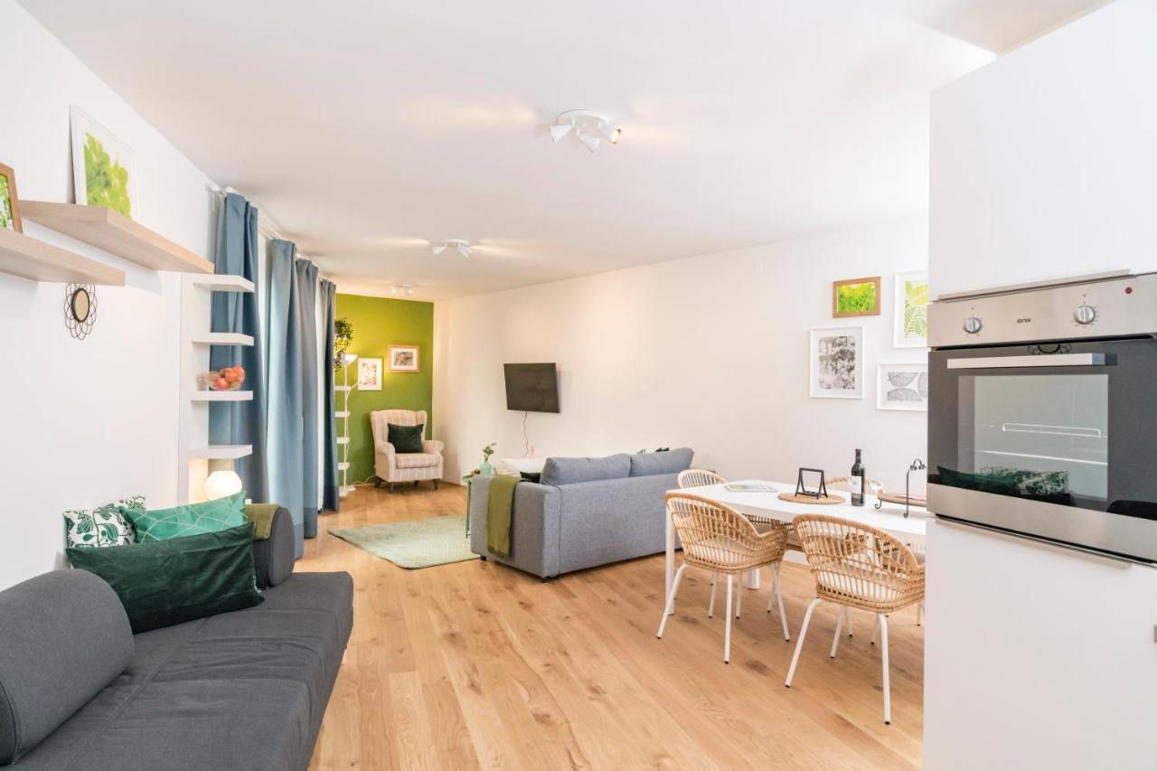 Zum Grazer Uhrturm Apartamento Exterior foto