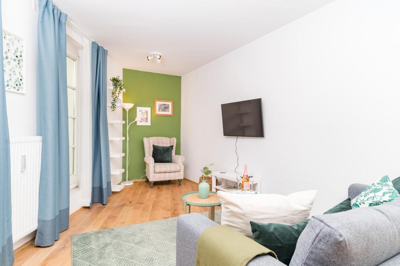 Zum Grazer Uhrturm Apartamento Exterior foto