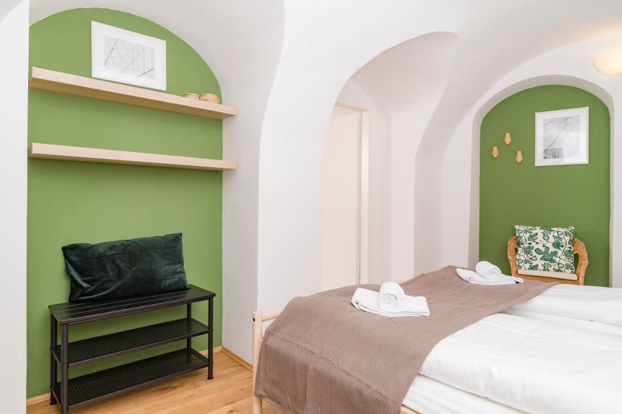 Zum Grazer Uhrturm Apartamento Exterior foto