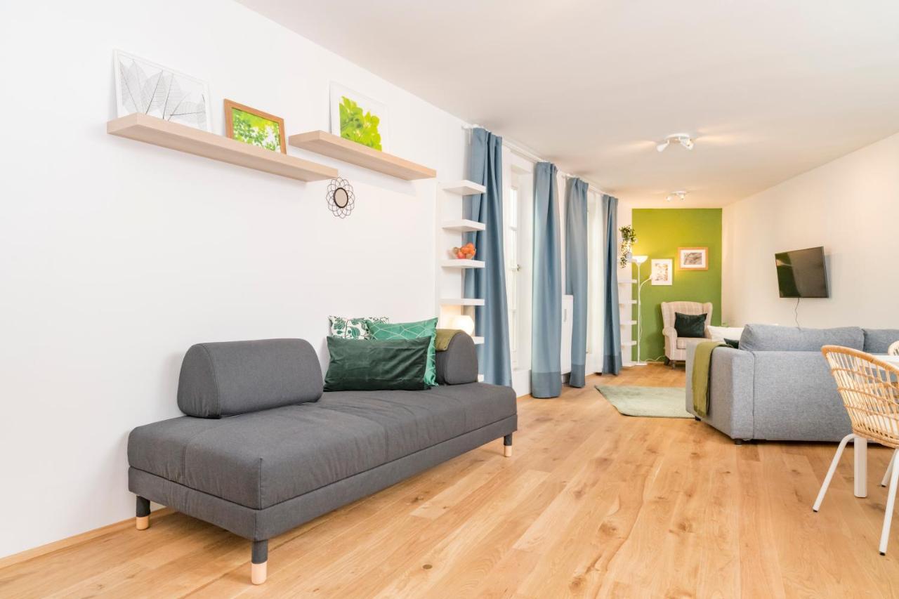Zum Grazer Uhrturm Apartamento Exterior foto
