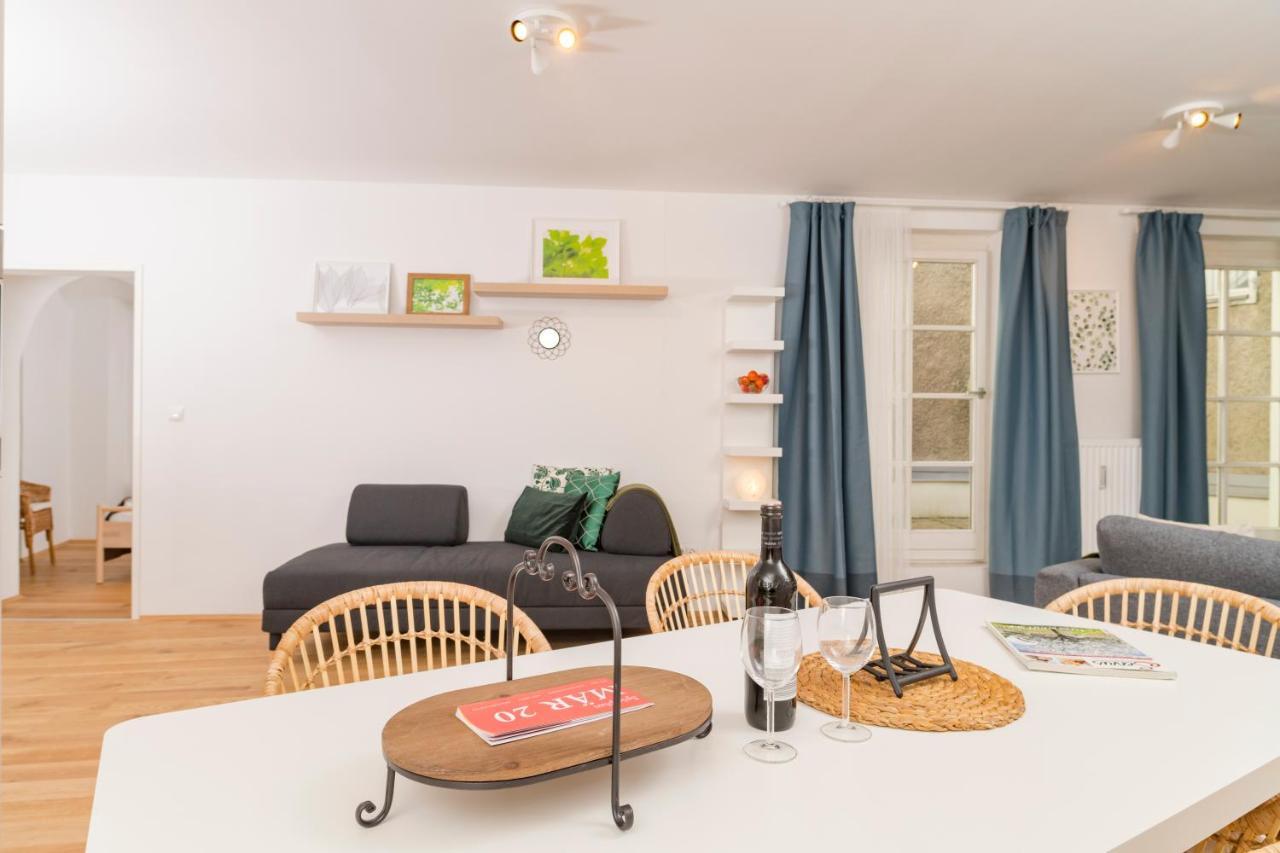 Zum Grazer Uhrturm Apartamento Exterior foto