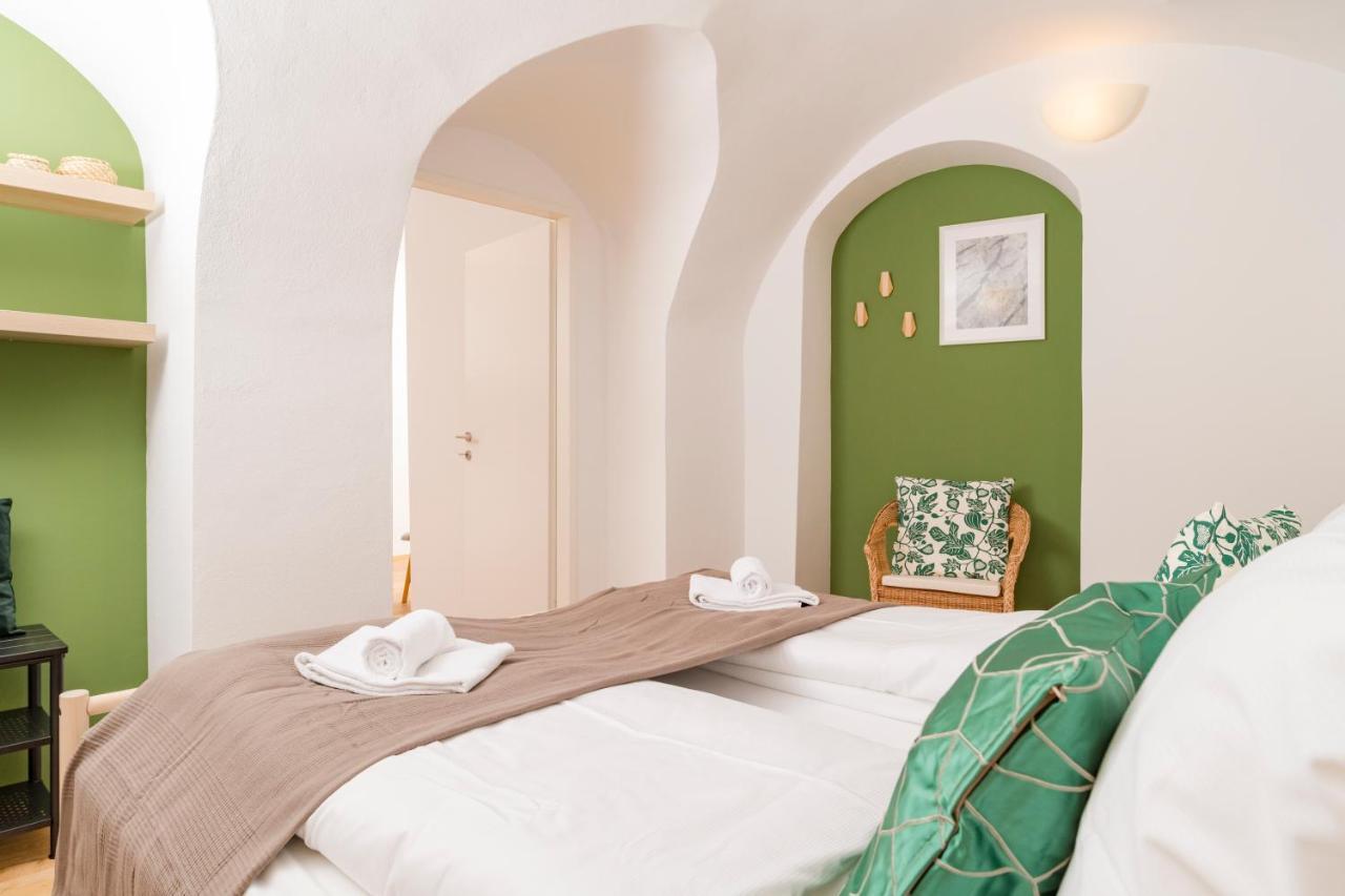 Zum Grazer Uhrturm Apartamento Exterior foto